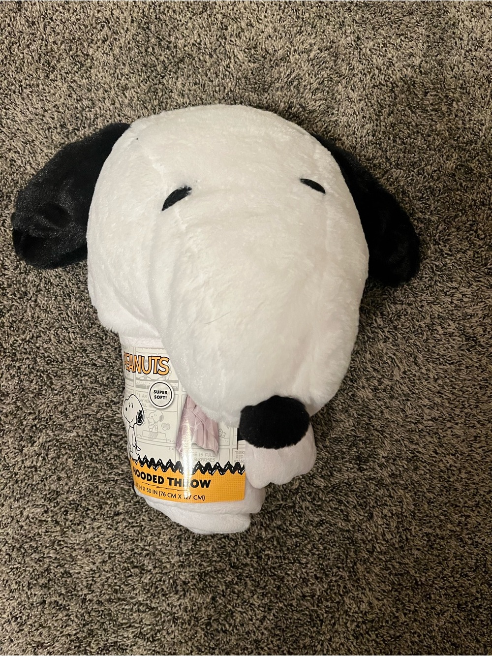 Peanuts Snoopy hooded throw